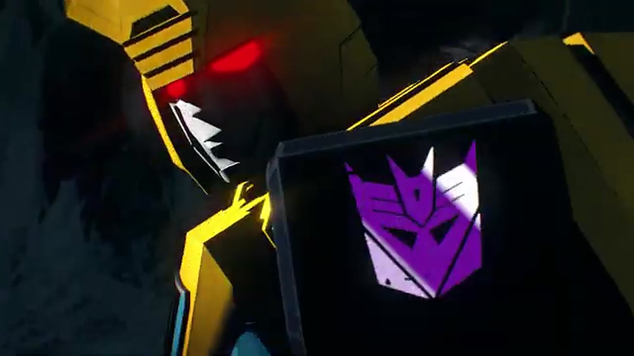 Decepticon Bumblebee with horns and fusion cannon in Optimus Prime: Awakening